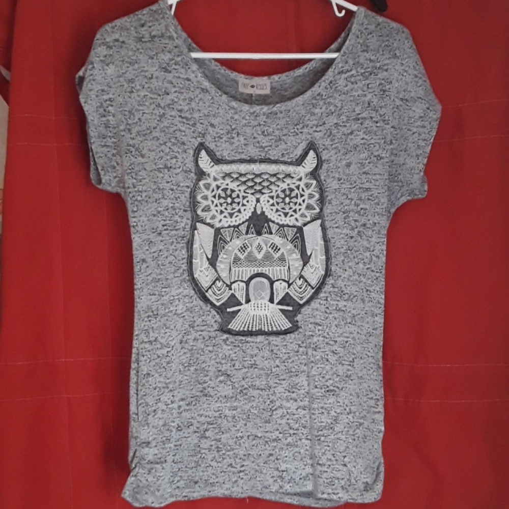 Free Kisses Size Large top